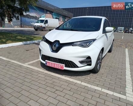 Белый Рено Зое, объемом двигателя 0 л и пробегом 73 тыс. км за 12450 $, фото 21 на Automoto.ua
