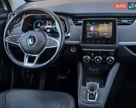 Белый Рено Зое, объемом двигателя 0 л и пробегом 85 тыс. км за 12999 $, фото 26 на Automoto.ua