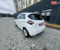 Белый Рено Зое, объемом двигателя 0 л и пробегом 70 тыс. км за 12999 $, фото 4 на Automoto.ua