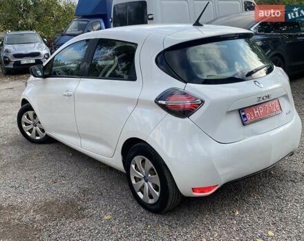 Белый Рено Зое, объемом двигателя 0 л и пробегом 65 тыс. км за 11900 $, фото 4 на Automoto.ua