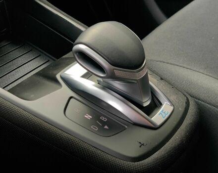 Белый Рено Зое, объемом двигателя 0 л и пробегом 66 тыс. км за 12499 $, фото 19 на Automoto.ua