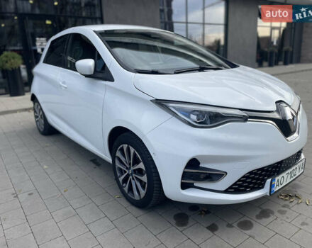 Белый Рено Зое, объемом двигателя 0 л и пробегом 106 тыс. км за 12299 $, фото 8 на Automoto.ua