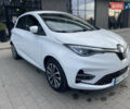 Белый Рено Зое, объемом двигателя 0 л и пробегом 106 тыс. км за 12299 $, фото 8 на Automoto.ua