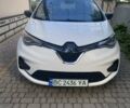 Белый Рено Зое, объемом двигателя 0 л и пробегом 80 тыс. км за 13000 $, фото 1 на Automoto.ua