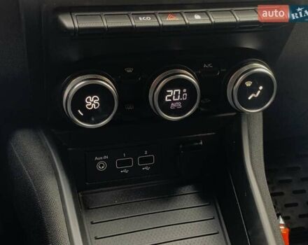 Белый Рено Зое, объемом двигателя 0 л и пробегом 44 тыс. км за 12499 $, фото 49 на Automoto.ua