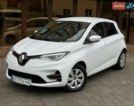 Белый Рено Зое, объемом двигателя 0 л и пробегом 31 тыс. км за 11999 $, фото 1 на Automoto.ua