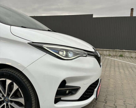 Белый Рено Зое, объемом двигателя 0 л и пробегом 88 тыс. км за 12300 $, фото 15 на Automoto.ua