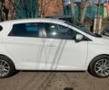 Белый Рено Зое, объемом двигателя 0 л и пробегом 77 тыс. км за 15509 $, фото 4 на Automoto.ua