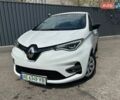 Белый Рено Зое, объемом двигателя 0 л и пробегом 58 тыс. км за 12480 $, фото 1 на Automoto.ua
