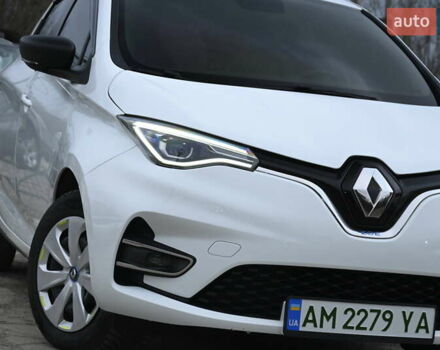 Білий Рено Зое, об'ємом двигуна 0 л та пробігом 41 тис. км за 13200 $, фото 3 на Automoto.ua