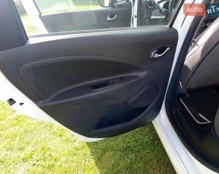 Рено Зое 2020 в Ходорів на Automoto.ua Белый Рено Зое, объемом двигателя 0 л и пробегом 46 тыс. км за 12800 $, фото 11 на Automoto.ua