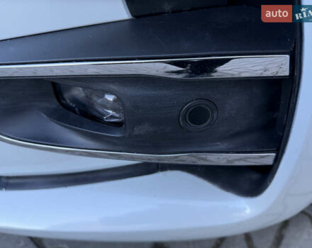 Білий Рено Зое, об'ємом двигуна 0 л та пробігом 23 тис. км за 13150 $, фото 49 на Automoto.ua