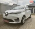 Белый Рено Зое, объемом двигателя 0 л и пробегом 85 тыс. км за 12500 $, фото 1 на Automoto.ua