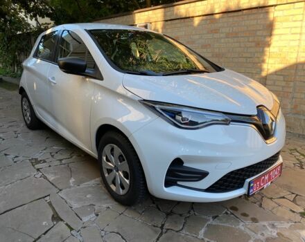 Белый Рено Зое, объемом двигателя 0 л и пробегом 46 тыс. км за 327 $, фото 1 на Automoto.ua