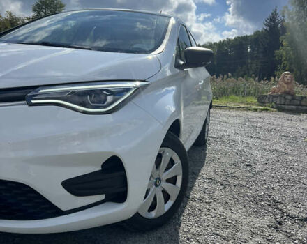 Белый Рено Зое, объемом двигателя 0 л и пробегом 67 тыс. км за 12300 $, фото 3 на Automoto.ua