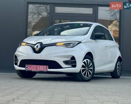 Белый Рено Зое, объемом двигателя 0 л и пробегом 86 тыс. км за 10850 $, фото 28 на Automoto.ua