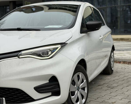 Білий Рено Зое, об'ємом двигуна 0 л та пробігом 28 тис. км за 12222 $, фото 7 на Automoto.ua