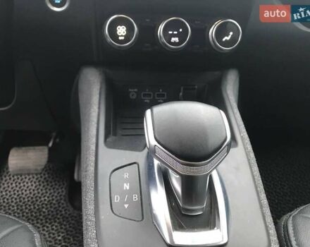 Белый Рено Зое, объемом двигателя 0 л и пробегом 40 тыс. км за 13790 $, фото 3 на Automoto.ua