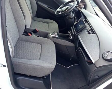 Рено Зое 2020 в Ходорів на Automoto.ua Белый Рено Зое, объемом двигателя 0 л и пробегом 46 тыс. км за 12800 $, фото 26 на Automoto.ua