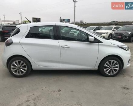 Белый Рено Зое, объемом двигателя 0 л и пробегом 40 тыс. км за 13790 $, фото 16 на Automoto.ua