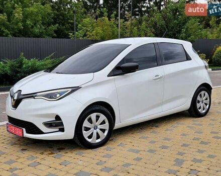 Белый Рено Зое, объемом двигателя 0 л и пробегом 74 тыс. км за 11600 $, фото 2 на Automoto.ua