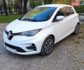 Білий Рено Зое, об'ємом двигуна 0 л та пробігом 114 тис. км за 12500 $, фото 1 на Automoto.ua