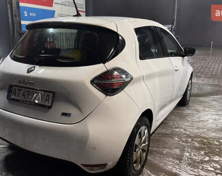 Белый Рено Зое, объемом двигателя 0 л и пробегом 54 тыс. км за 13500 $, фото 11 на Automoto.ua