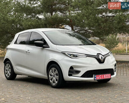 Белый Рено Зое, объемом двигателя 0 л и пробегом 28 тыс. км за 12500 $, фото 18 на Automoto.ua