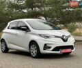 Белый Рено Зое, объемом двигателя 0 л и пробегом 28 тыс. км за 12500 $, фото 18 на Automoto.ua