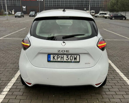 Белый Рено Зое, объемом двигателя 0 л и пробегом 97 тыс. км за 11900 $, фото 11 на Automoto.ua