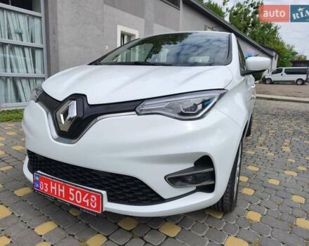 Белый Рено Зое, объемом двигателя 0 л и пробегом 50 тыс. км за 11900 $, фото 18 на Automoto.ua