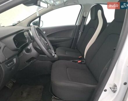 Білий Рено Зое, об'ємом двигуна 0 л та пробігом 108 тис. км за 11499 $, фото 5 на Automoto.ua
