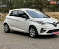 Белый Рено Зое, объемом двигателя 0 л и пробегом 28 тыс. км за 12500 $, фото 15 на Automoto.ua