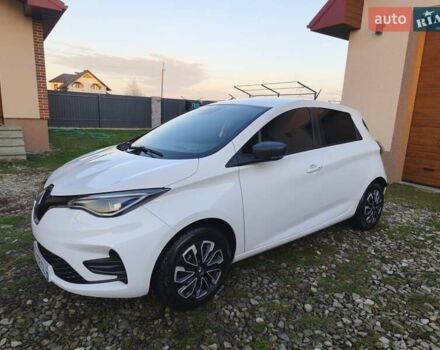 Білий Рено Зое, об'ємом двигуна 0 л та пробігом 98 тис. км за 10950 $, фото 5 на Automoto.ua