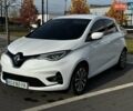Белый Рено Зое, объемом двигателя 0 л и пробегом 124 тыс. км за 13200 $, фото 7 на Automoto.ua