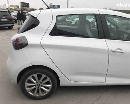 Білий Рено Зое, об'ємом двигуна 0 л та пробігом 40 тис. км за 13790 $, фото 15 на Automoto.ua