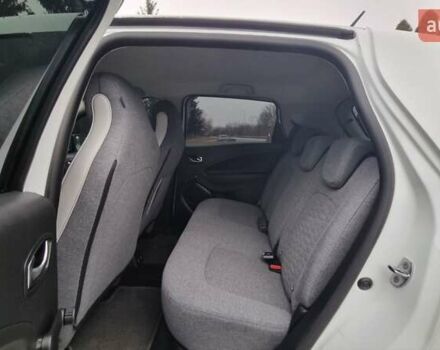 Білий Рено Зое, об'ємом двигуна 0 л та пробігом 78 тис. км за 11800 $, фото 15 на Automoto.ua