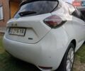 Белый Рено Зое, объемом двигателя 0 л и пробегом 56 тыс. км за 12500 $, фото 6 на Automoto.ua