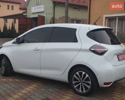 Белый Рено Зое, объемом двигателя 0 л и пробегом 122 тыс. км за 13000 $, фото 12 на Automoto.ua