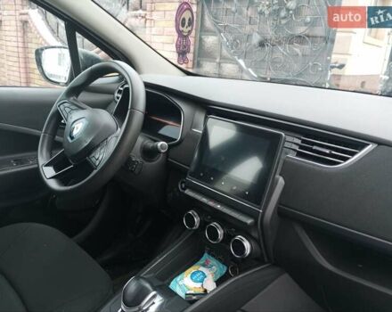 Білий Рено Зое, об'ємом двигуна 0 л та пробігом 116 тис. км за 10555 $, фото 22 на Automoto.ua