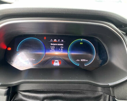 Белый Рено Зое, объемом двигателя 0 л и пробегом 42 тыс. км за 11700 $, фото 18 на Automoto.ua