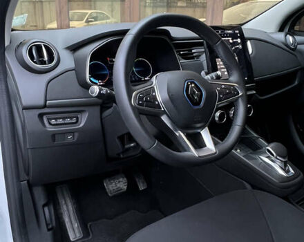 Белый Рено Зое, объемом двигателя 0 л и пробегом 31 тыс. км за 11999 $, фото 65 на Automoto.ua