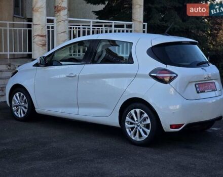 Белый Рено Зое, объемом двигателя 0 л и пробегом 85 тыс. км за 12999 $, фото 11 на Automoto.ua