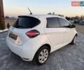 Белый Рено Зое, объемом двигателя 0 л и пробегом 92 тыс. км за 11499 $, фото 11 на Automoto.ua