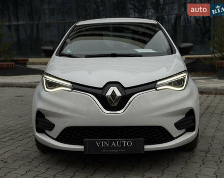 Білий Рено Зое, об'ємом двигуна 0 л та пробігом 28 тис. км за 12222 $, фото 1 на Automoto.ua