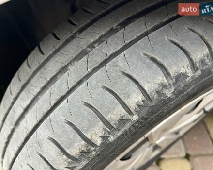 Белый Рено Зое, объемом двигателя 0 л и пробегом 54 тыс. км за 13200 $, фото 8 на Automoto.ua