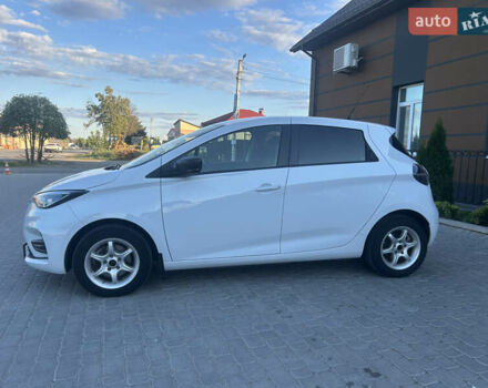 Белый Рено Зое, объемом двигателя 0 л и пробегом 65 тыс. км за 12500 $, фото 5 на Automoto.ua