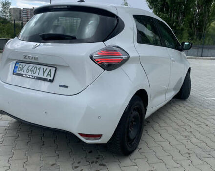 Рено Зое 2020 в Ровно на Automoto.ua Белый Рено Зое, объемом двигателя 0 л и пробегом 74 тыс. км за 12599 $, фото 2 на Automoto.ua