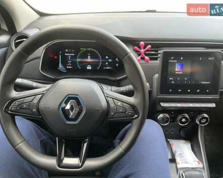 Білий Рено Зое, об'ємом двигуна 0 л та пробігом 128 тис. км за 11690 $, фото 23 на Automoto.ua