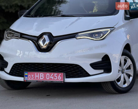 Белый Рено Зое, объемом двигателя 0 л и пробегом 183 тыс. км за 9700 $, фото 4 на Automoto.ua